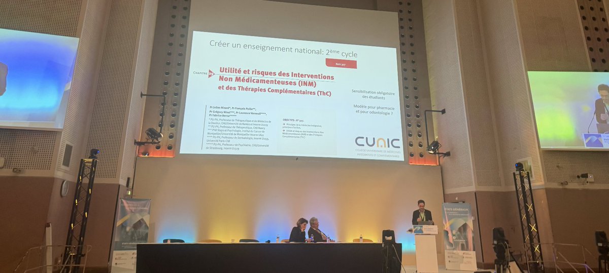 "Comment enseigner la #médecine #intégrative"  
la présentation de ma conférence en plénière aux Etats généraux de la formation et de la recherche médicale sous l'égide de la Conférence des doyens de médecine est téléchargeable 👉 seafile.unistra.fr/f/16ac89bbdc91…