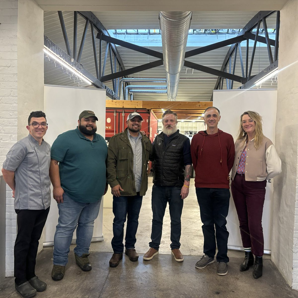 Thanks to #Chicago's 4C chefs for coming for a tasting!  The reviews are in🌭→
🎯 "Consumers would jump on an animal-free animal product!"
🎯 "Love the 'Tank-to-Table' approach!"
🎯 "If I served 20 of these to customers, 20/20 wouldn't know it wasn't a conventional bratwurst!"🌟