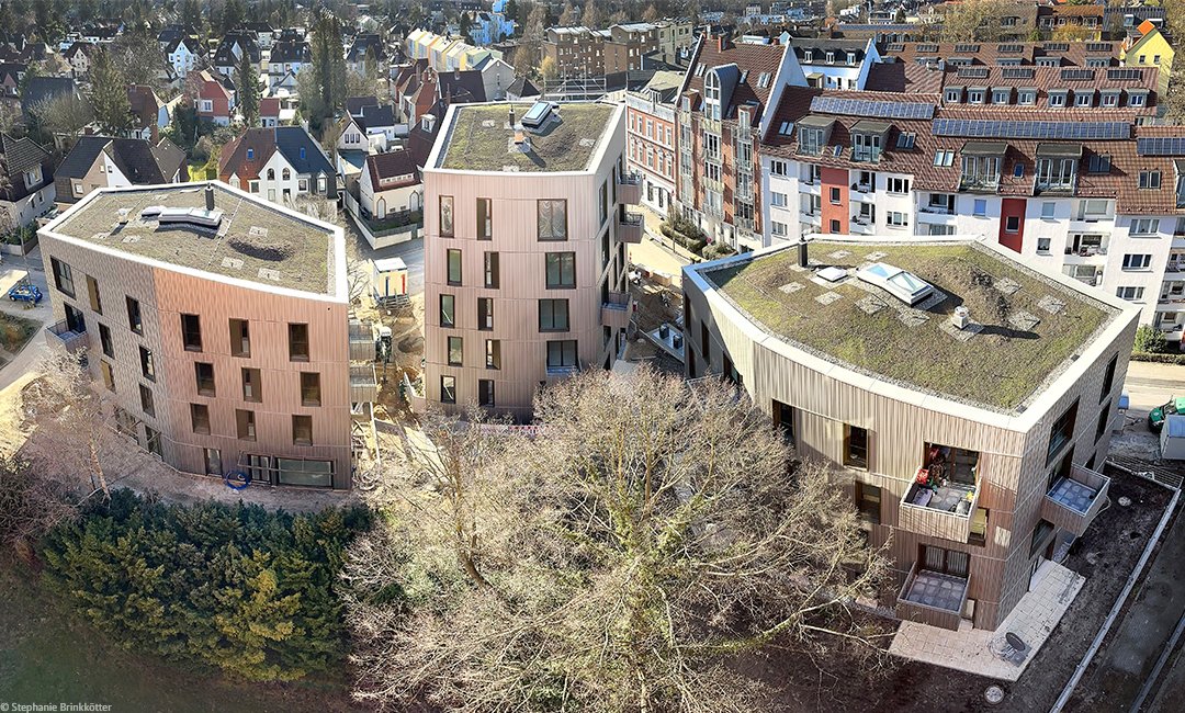 Bundesbauministerium (@bmwsb_bund) on Twitter photo 🏢 Die ‚Drei Schwestern‘ in Hamburg-Harburg zeigen, wie bezahlbares und innovatives Bauen aussehen kann – und wurden dafür heute von Ministerin <a href="/klara_geywitz/">Klara Geywitz</a> mit dem B!WRD-Sonderpreis für bezahlbares Bauen ausgezeichnet! <a href="/BFWBund/">BFW Bundesverband</a> 🏢 Die ‚Drei Schwestern‘ in Hamburg-Harburg zeigen, wie bezahlbares und innovatives Bauen aussehen kann – und wurden dafür heute von Ministerin <a href="/klara_geywitz/">Klara Geywitz</a> mit dem B!WRD-Sonderpreis für bezahlbares Bauen ausgezeichnet! <a href="/BFWBund/">BFW Bundesverband</a>