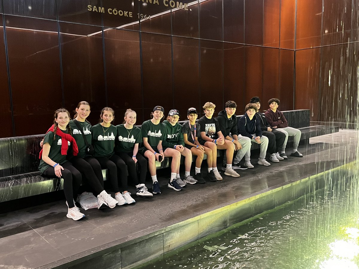 JulieWarren0258's tweet photo. Bus 3 fun #novidc24 https://t.co/tsGKqtZmGe