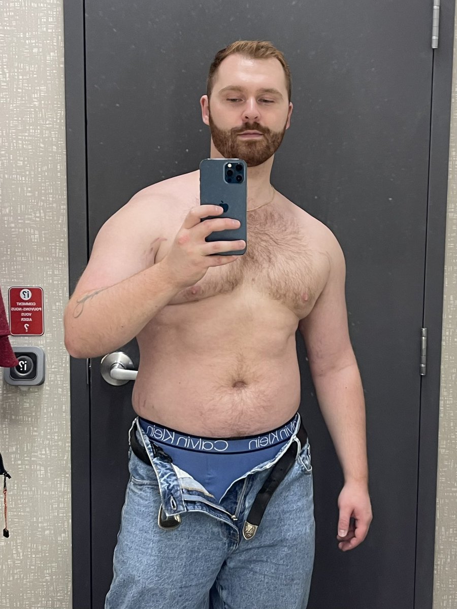 _XGUAY's tweet image. As the world ends…