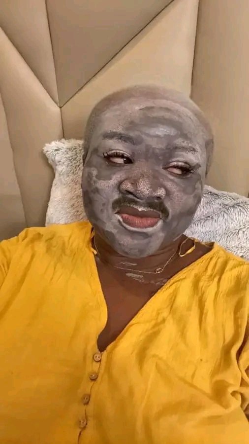 Dear husbands always appease the gods in your house 🤣🤣🤣🤣