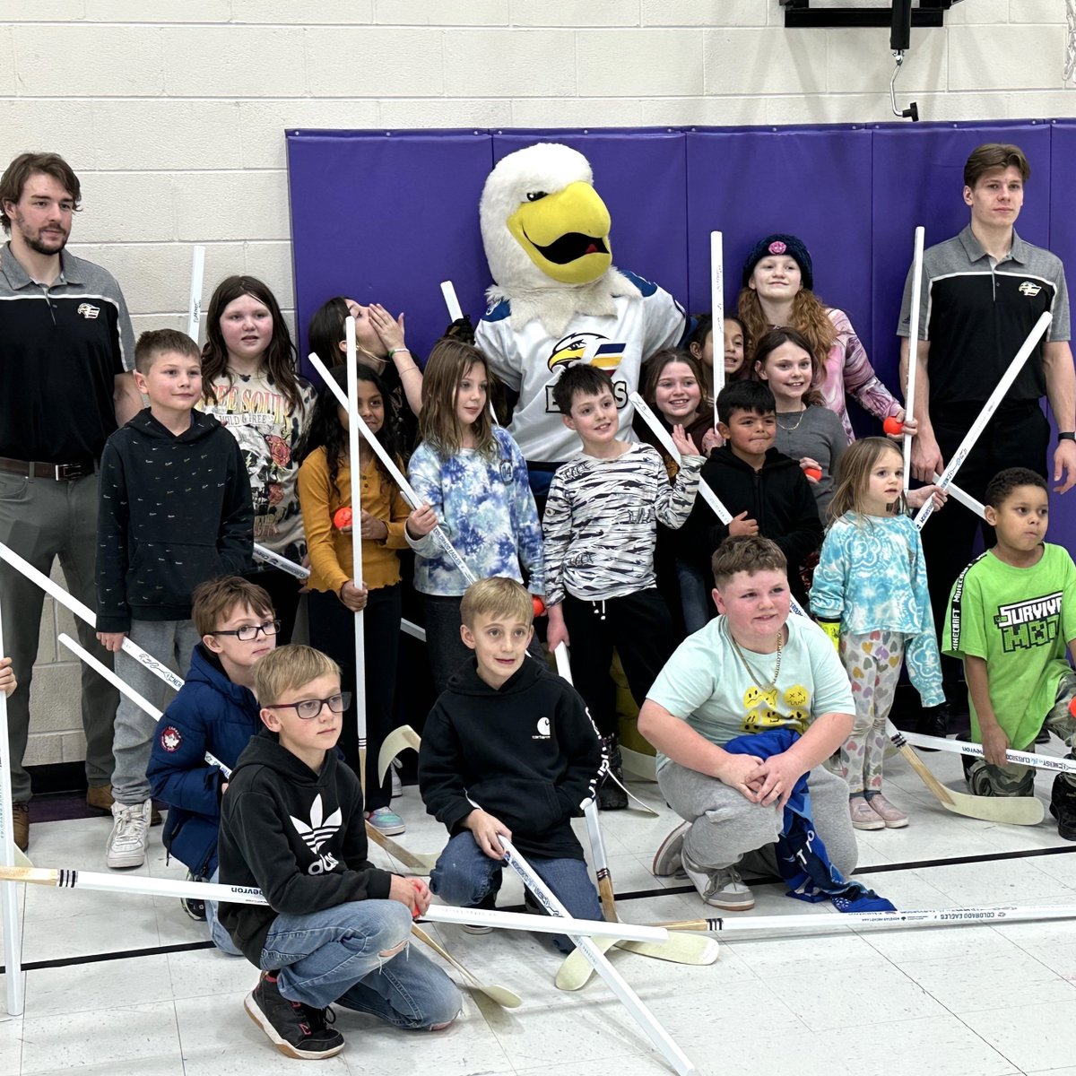 #ThrowbackThursday to when <a href="/ColoradoEagles/">Colorado Eagles</a> visited our Winona Elementary Club 🏒 Slapshot and players spent the afternoon teaching hockey moves and signing merch. Thank you for partnership to provide quality programming and for Boys &amp; Girls Clubs Eagles Night every January