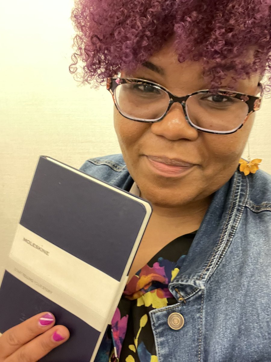 techymathaddict's tweet image. Day 1 of #GaETC24 was full of intentional #joy and #creativity. Joy is where I choose to reside. 

I presented at the Adobe booth, attended some great sessions, enjoyed the dinner and music, and hung out at the Adobe Educator meetup.

✨ Sparkles ✨  unicorn made my ENTIRE day.