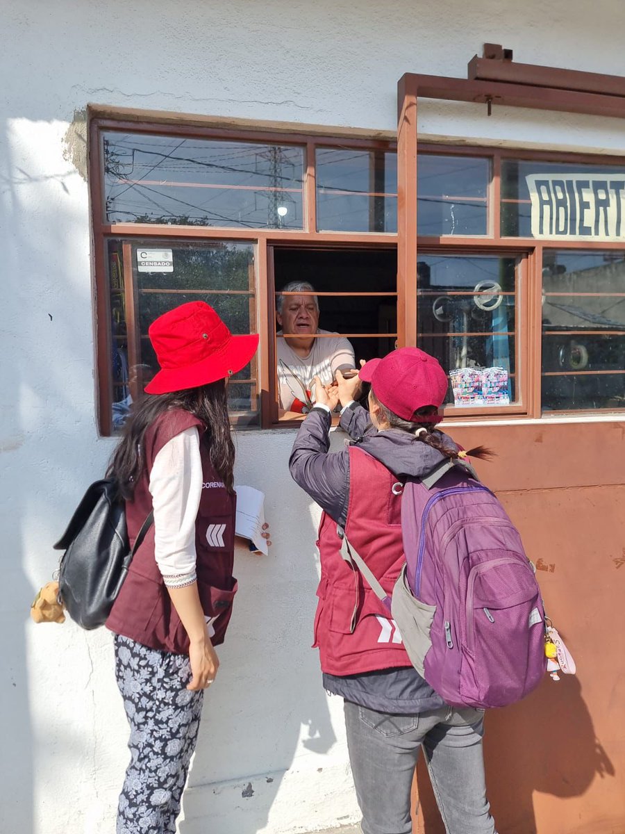 adanmexic's tweet photo. Hoy junto al equipo de @corenadr acompañamos a la jefa de gobierno @ClaraBrugadaM en el recorrido #CasaPorCasa en la colonia San Nicolás,Tlalpan. 

El objetivo es tocar puertas y corazones para conocer y atender las problemáticas de los ciudadanos de manera inmediata. ❤️🏠 https://t.co/kLUxdyhOEZ