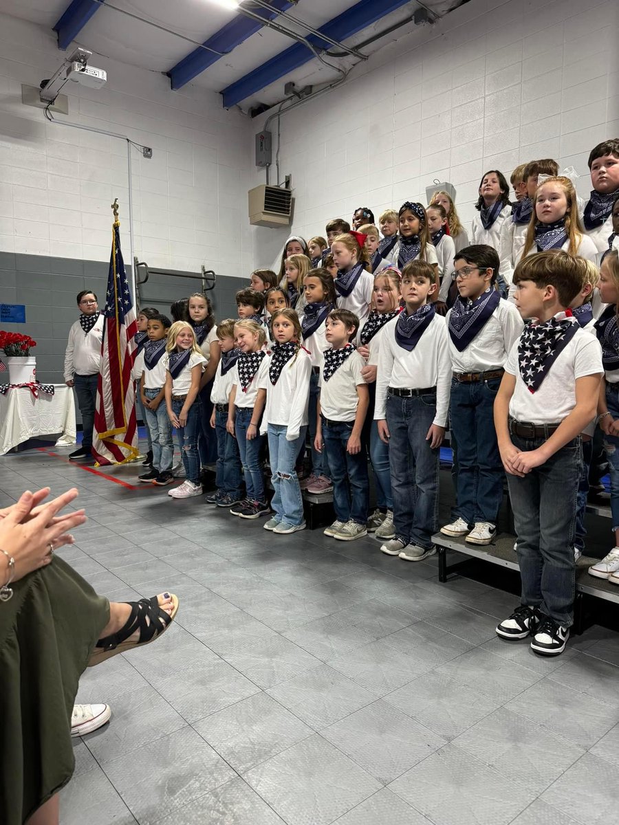 Great Veterans’ Day program at CVES!
#greatdayinPellCity