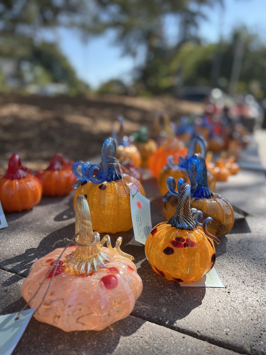 PalyArts's tweet photo. Today’s the day! 🔥 Stop by the Paly Fiery Arts Glass Sale from 3-6pm and discover our glass art. Can’t make it today? We’ll be here again on Saturday from 1-4pm! Join us in front of the Haymarket Theater. Demos will be happening in the Hot Shop.✨ @PaloAltoUnified @PAUSD_VAPA https://t.co/rSaKHJNnvu