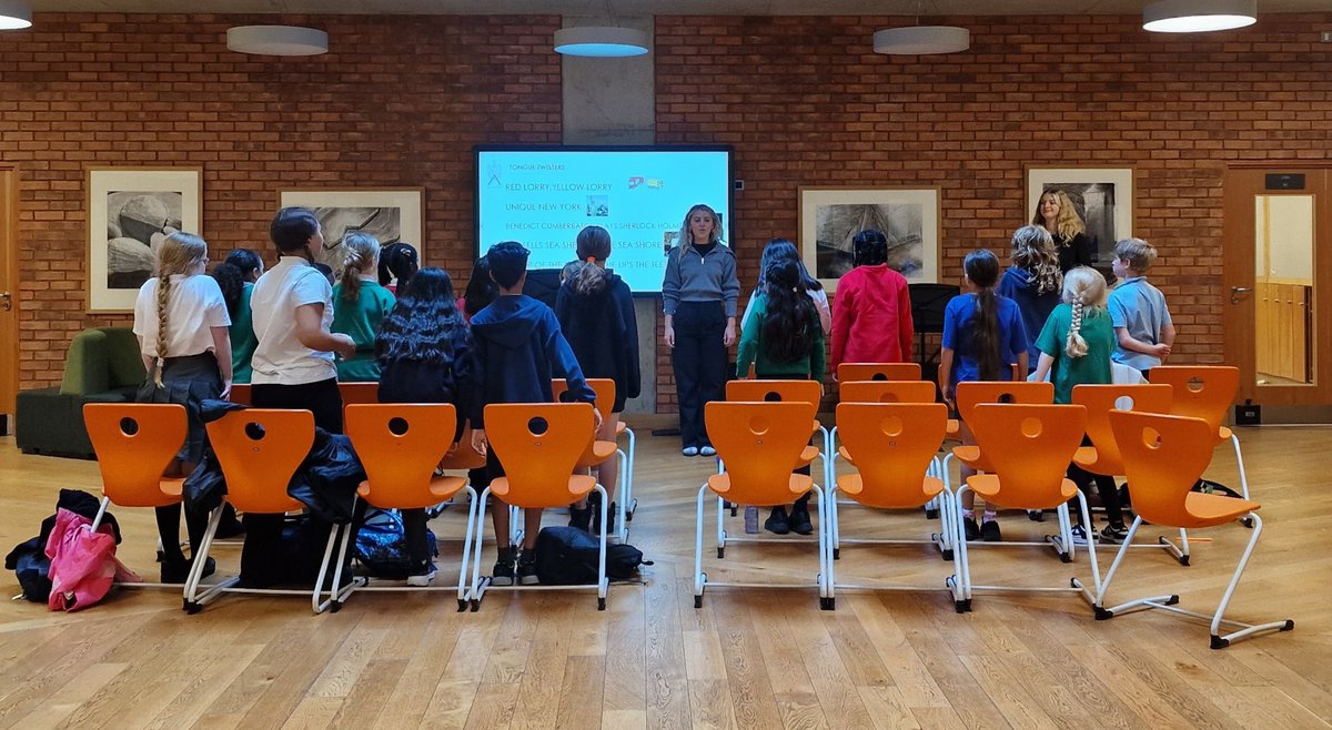 AlleynsPartners's tweet photo. Alleyn’s Academy Primary sees over 150 children from ten local primary schools join us each Tuesday afternoon to enjoy sports, join a choir and engage in Classics, all mentored by Alleyn’s pupils. Wonderful mutual benefit. #schoolstogether #powerofpartnerships @ISC_schools https://t.co/kumcFWbbeY