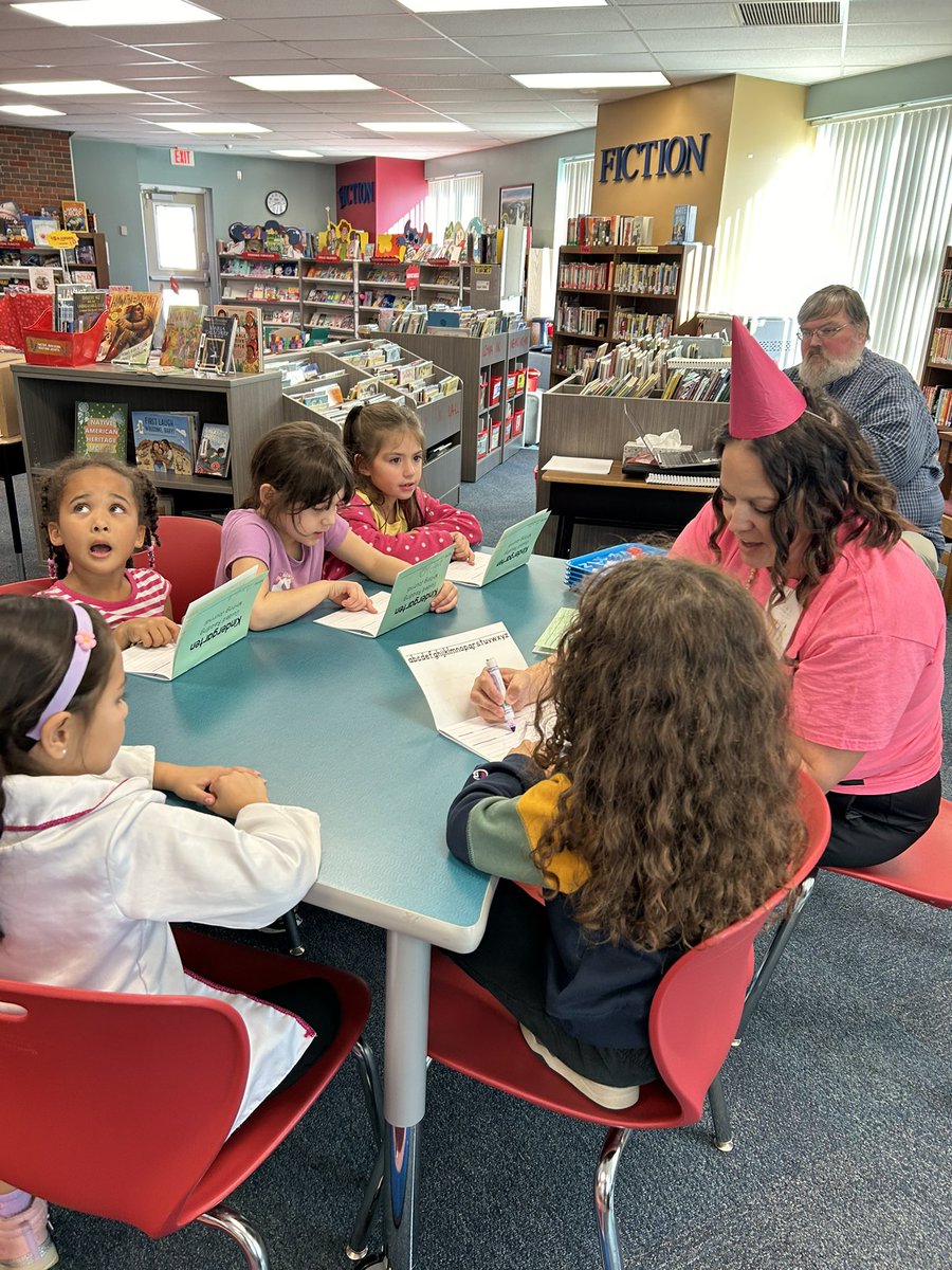 An amazing day of learning alongside @SundayCummins and <a href="/ChouteauSchool/">Chouteau Elementary School</a> teachers and kids!! Incredibly proud of each and every one of them for their work today and everyday for our dragons!! <a href="/NKCSchools/">NKC Schools</a> <a href="/LisaRFriesen/">Lisa Friesen</a> <a href="/CasiHodge/">Casi Hodge</a>