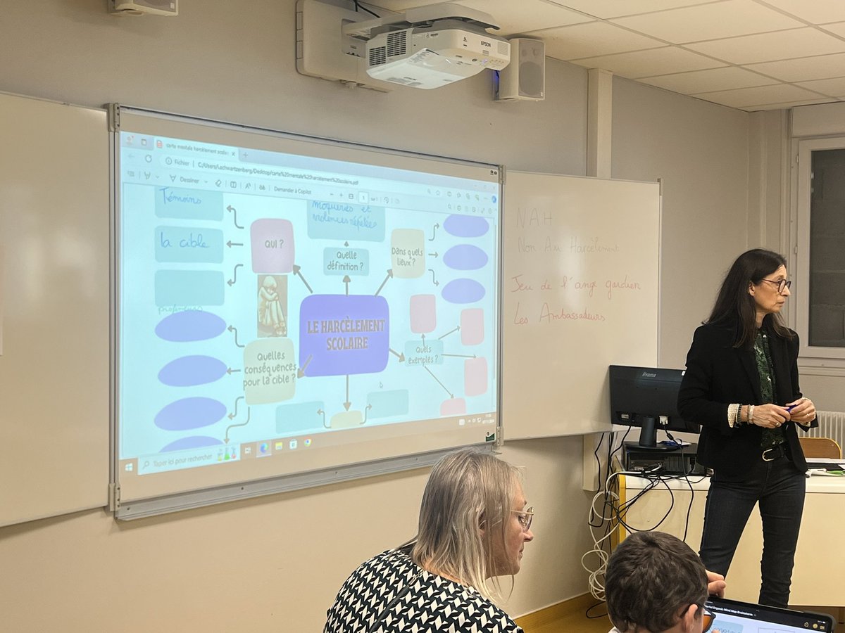 Collège Jules FERRY Vichy tweet media