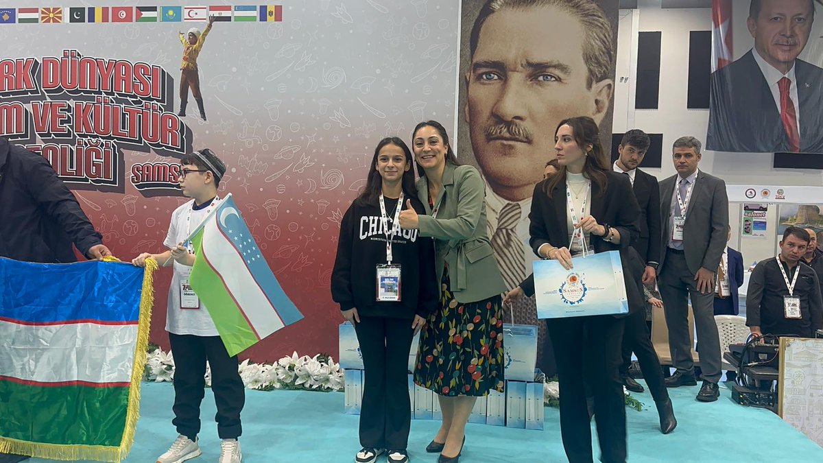 SumerOkul53's tweet photo. Okulumuzun Büyük Başarısı. Okulumuz Fen Bilimleri öğretmeni Gamze ARSLAN TEMİZ rehberliğinde öğrencimiz Yağmur EFİLOĞLU tarafından hazırlanan proje 7. Türk Dünyası Bilim ve Kültür Şenliğinde Jüri Özel ödülüne layık görülmüştür. https://t.co/FOtFzLP7Ct