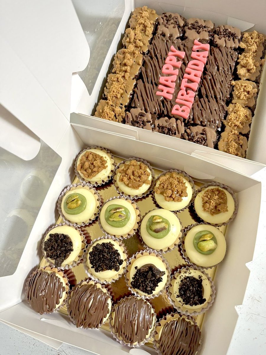 tolong lah order dessert kita minggu ni, ada customer terus bayar je sebab dah banyak kali repeat 🙌🏻

lagi lagi cheesetart buncit tu fuh 🫦