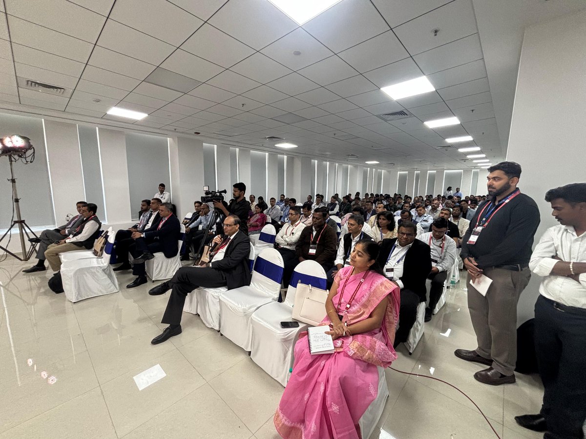 UIDAI's tweet photo. #AadhaarSamvaad - Breakout Session 3

"Enabling Aadhaar based data-driven research" moderated by Smt. Tanusree Deb Barma, DDG (Tech Centre), UIDAI

#Aadhaar #DigitalIndia #DataResearch https://t.co/AH7nd37gra