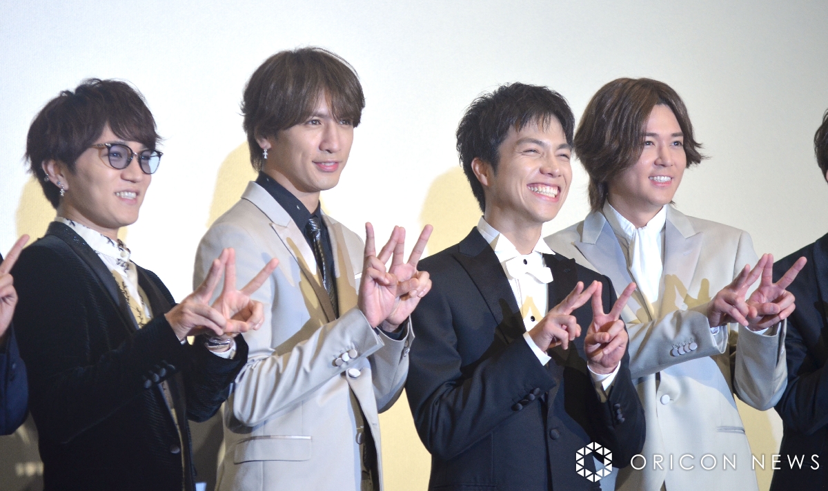 oricon's tweet photo. WEST.桐山照史、
デビューからの10年は「骨」🦴
重岡大毅も共感💭「きっと、拠り所になる」
https://t.co/p4QOKSlpye

#WESTꓸ #桐山照史 #重岡大毅 #映画版WEST https://t.co/GRV1YVRwhV