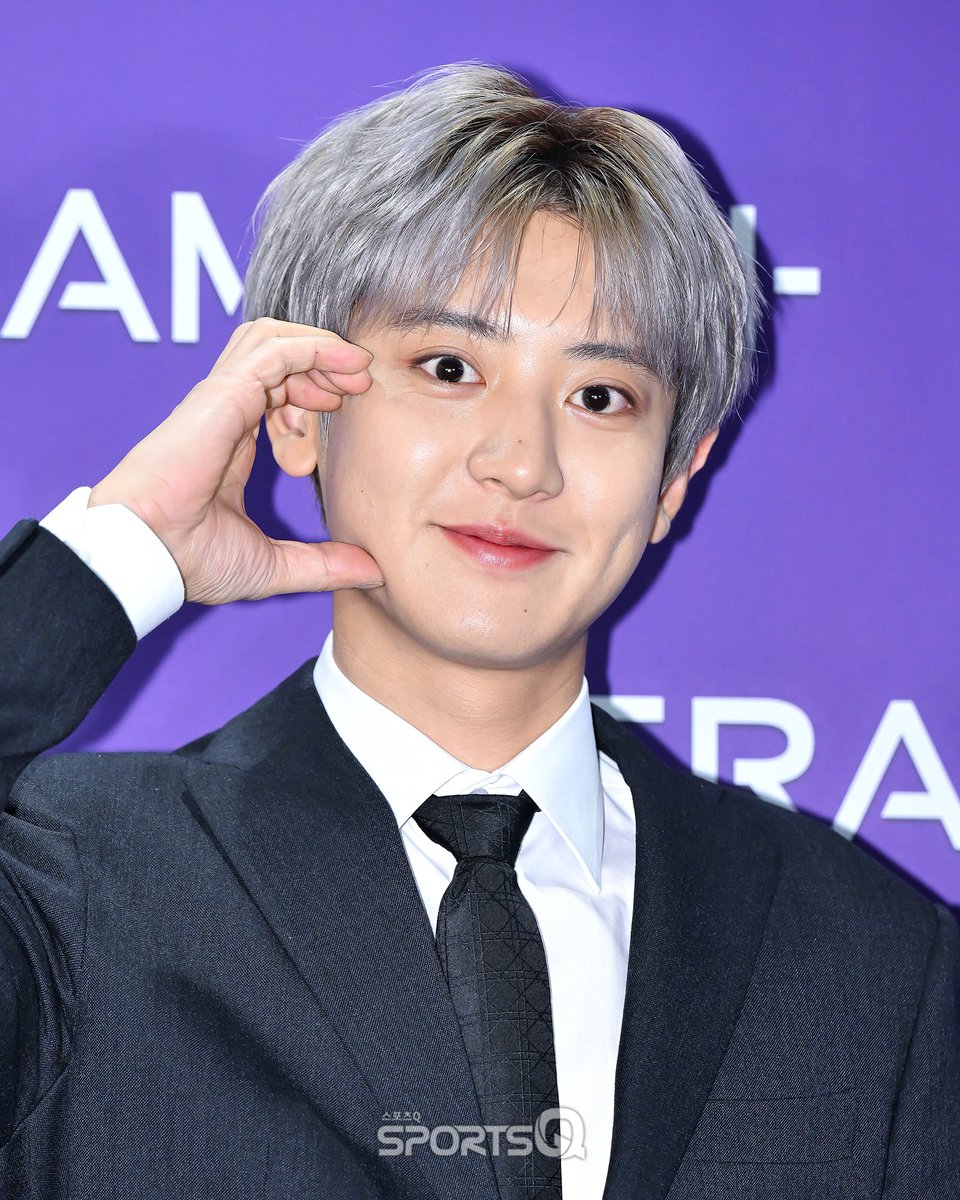 sportsqnews's tweet photo. [#포토Q] 241122 찬열 세라매스 포토콜

📌https://t.co/XfJGyvOjlR

#찬열 #CHANYEOL #EXO
#CERAMATH #세라매스 https://t.co/R77qp5sFu3