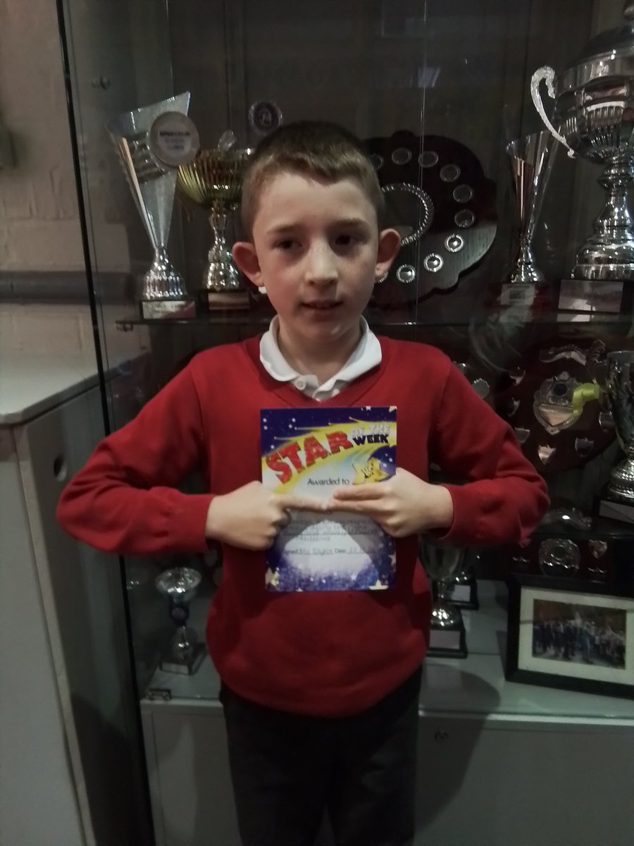 Here are 3 of our wonderful pupils who have all worked extremely hard this week and received Star of the Week certificates in assembly. 🌟🌟🌟