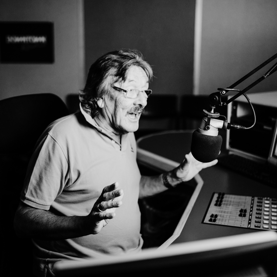 The IMRO Radio Awards committee is deeply saddened to learn of the passing of Trevor Campbell. Trevor was a cherished member of the broadcasting community and a proud Hall of Fame inductee representing Downtown Radio.

Ar dheis Dé go raibh a anam.