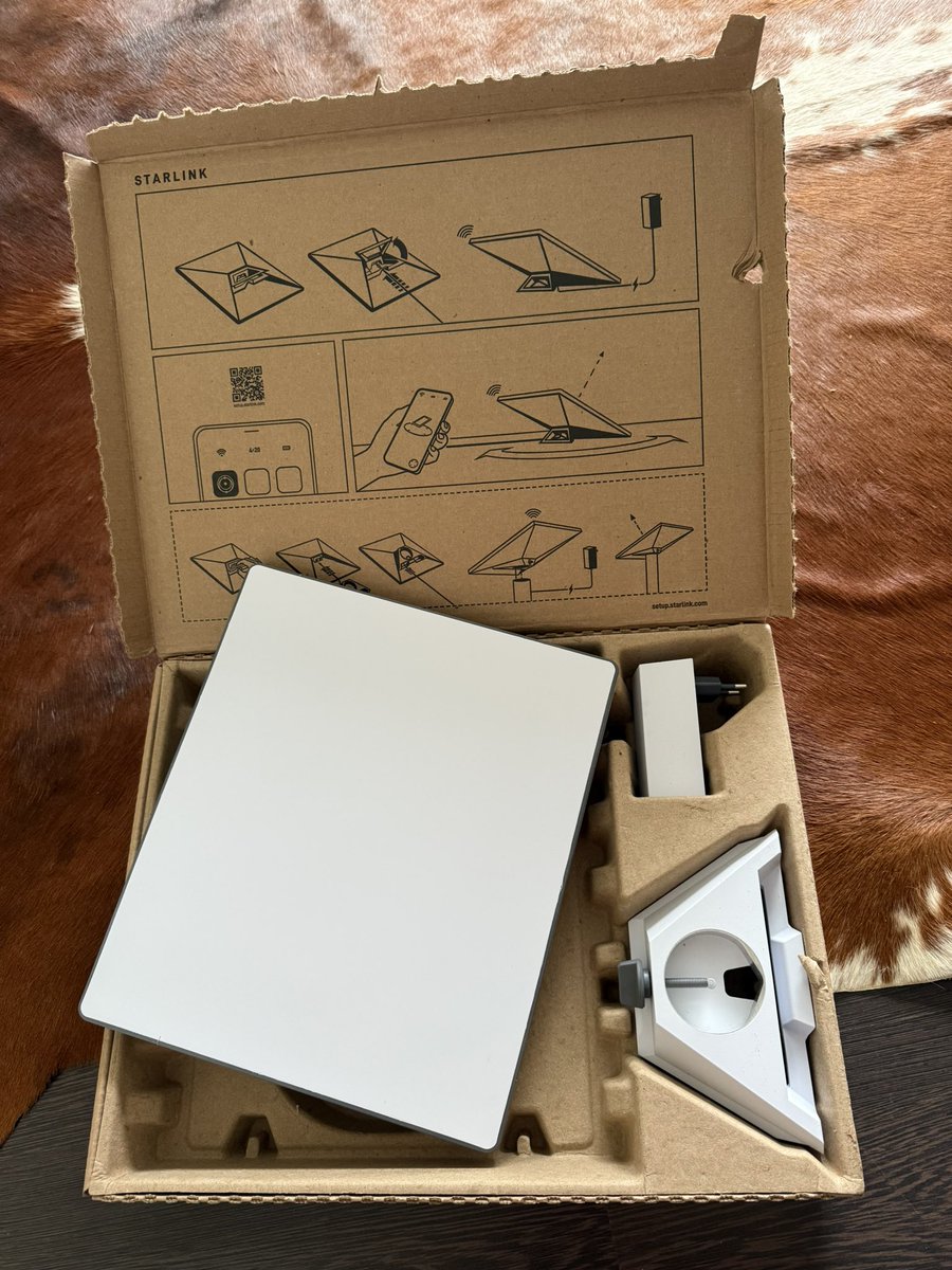 New toy alert 🚨

I’ll be testing the <a href="/Starlink/">Starlink</a> Mini on my next travels - so I supposedly have no excuse for losing internet connection now 😛