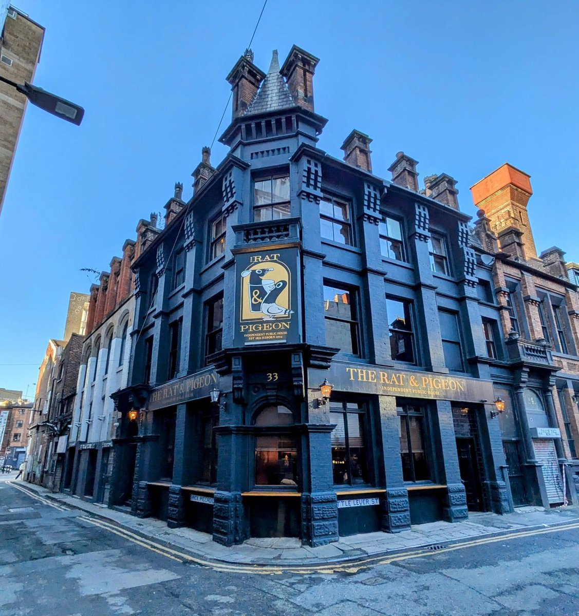 Tonight live in Manchester at The Rat &amp; Pigeon!

9pm <a href="/party_flat/">Flat Party</a> 
8pm <a href="/mindsidlemusic/">Minds Idle</a> 

Tickets £12 OTD