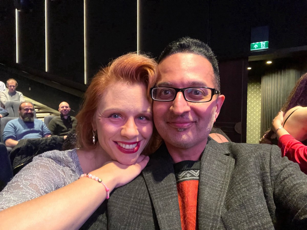 anilkchander's tweet photo. Wonderful seeing @RebeccaEAI1307 again yesterday at the London premiere of the Voyager Documentary.  It’s always a pleasure my friend ☺️❤️ #ToTheJourney #VoyDoc #StarTrekVoyager https://t.co/NP0V6lUC2p