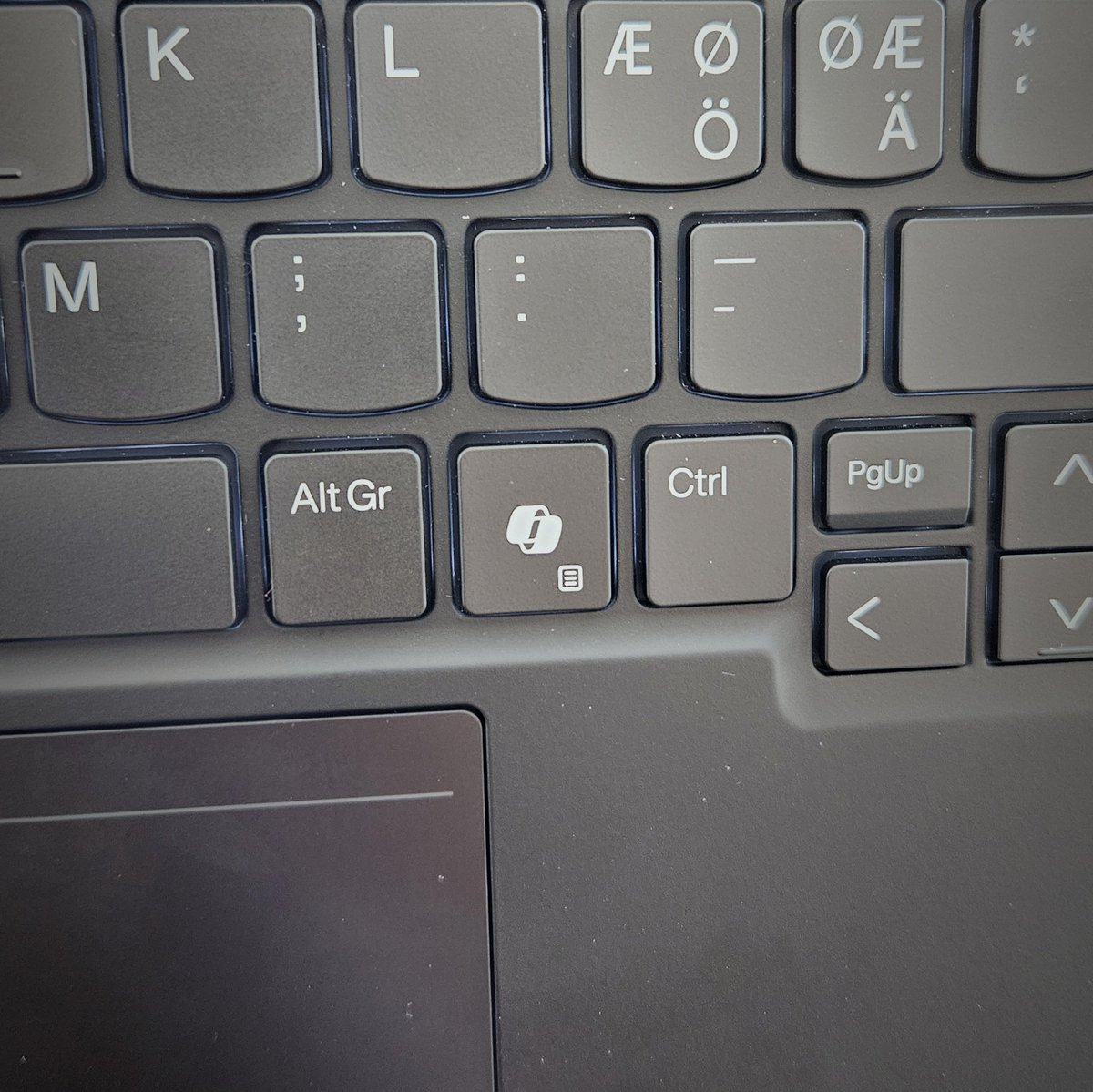 Copilot-key and the new AI workload capable memory standard. Never been more AI-ready!