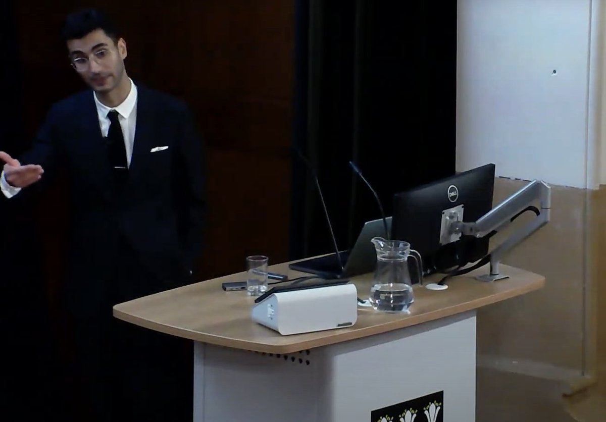 It was a pleasure to give a talk about Global Crises and their impact on Mental Health and Behaviour at <a href="/magdalenoxford/">Magdalen College</a>, <a href="/UniofOxford/">University of Oxford</a> yesterday.

Really enjoyed the discussions and the clever questions that interdisciplinary environments stimulate.