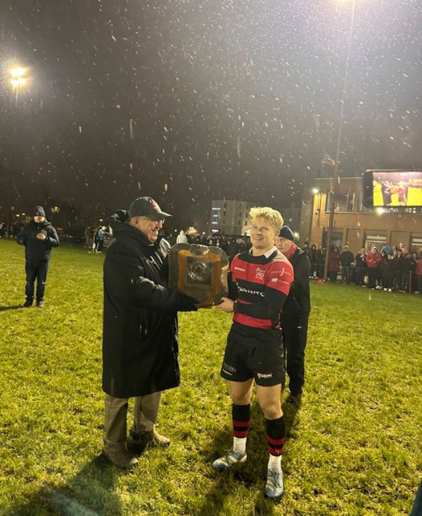 Down High Sport tweet media