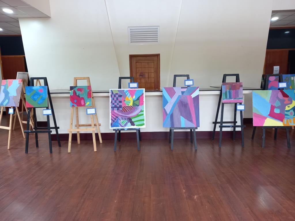 ISU_PYP's tweet photo. Abstract Art Exhibition by #ISUGrade3 will be up for the next few weeks. A celebration of learning #ISULearns #ISUConnects #IBPYP https://t.co/NAjaXIgAfZ