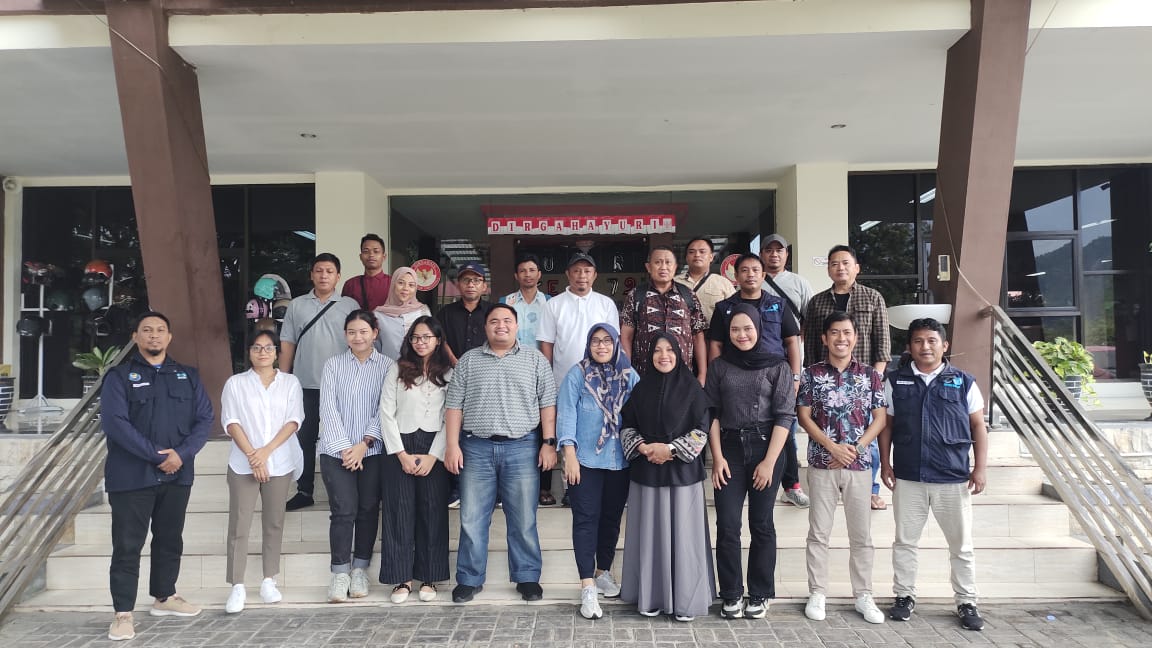 sofrantuna's tweet image. Jumat (15/11/24), verifikasi akhir rekapan kuisioner Neraca Sumberdaya Laut/Ocean Account dirangkaikan dgn penutupan kegiatan di DKP Provinsi Gorontalo
#GiatLuhkanSatminkalBitung
#Luhlapor
#Aktivitas
@bpppbitung 
@pusluh_bppsdm 
@ditprlkkp