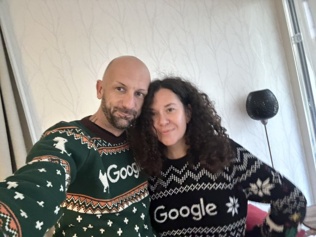 Getting ready for the Christmas season 🎄❄️♥️

with <a href="/PreusslerBerlin/">PreusslerBerlin 🇺🇦</a>