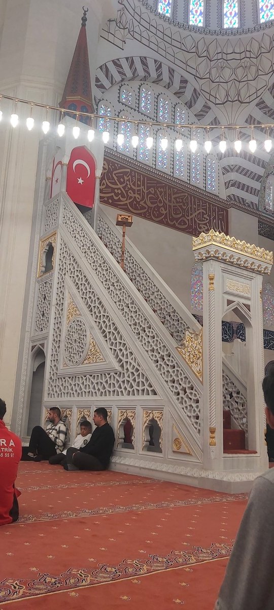 Ya ilim öğreten, ya ilim öğrenen,
ya dinleyen veya bunları seven ol!Sakın beşincisi olma, yoksa helâk olursun”
[Hadis-i Şerif].
#HayırlıCumalar 
#kıbrıs #Cyprus