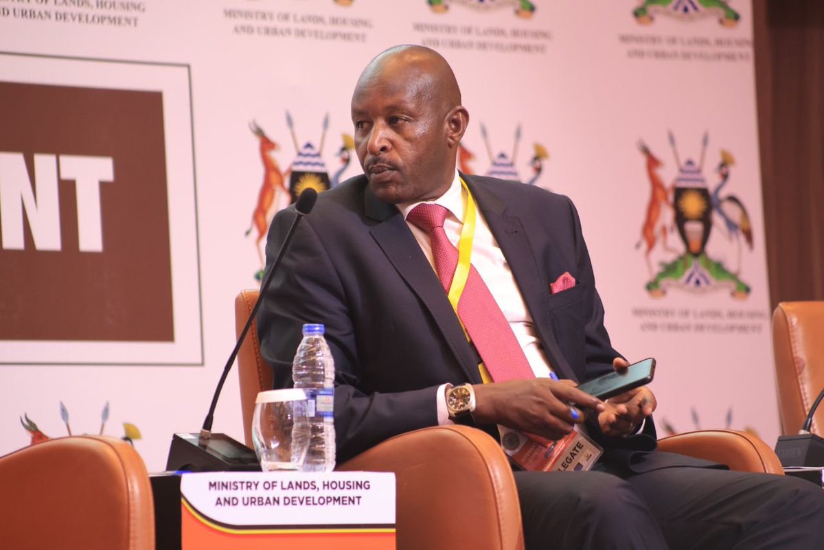 Ministry of Lands,Housing and Urban Development tweet media