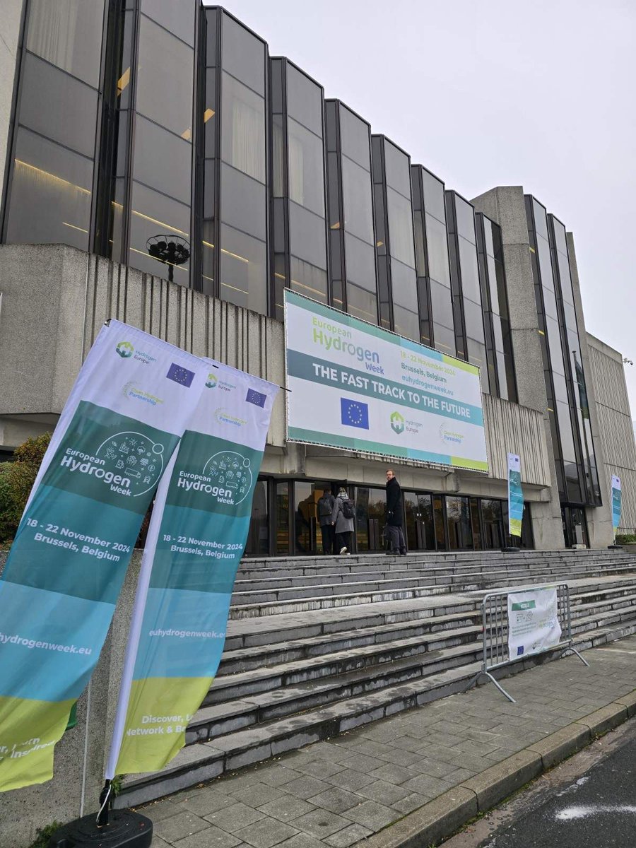 🔋Dr. Marc Torrell, the coordinator of the project, and Mr. Nikolaos Ntavos, attended the EU Hydrogen Week, on behalf of IREC and CluBE, to showcase the project’s activities and explore opportunities for collaboration.
