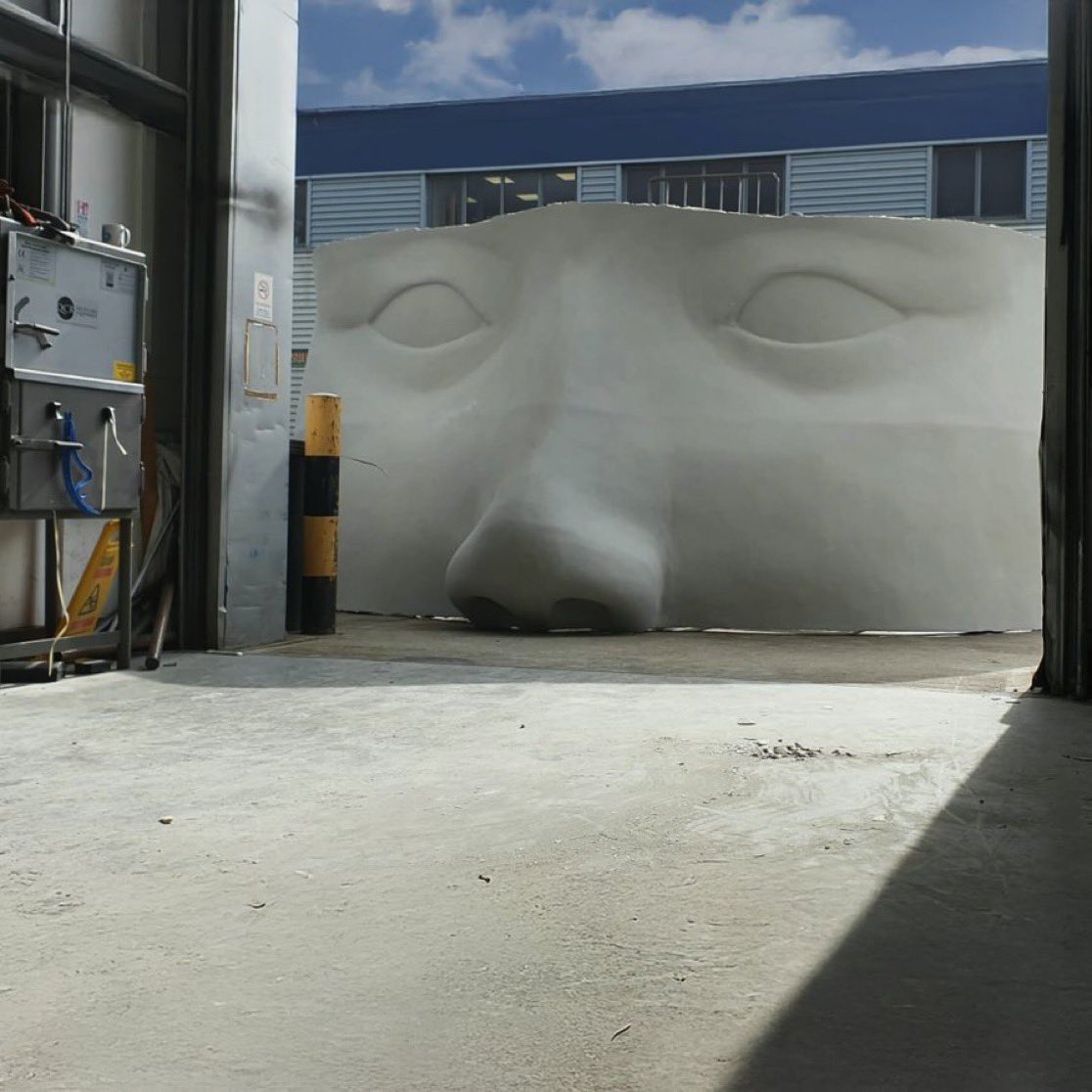 scott_fleary's tweet image. Who’s that behind the warehouse door?!

We loved constructing the iconic mask backdrop for the new series of #TheMaskedSingerUK!

Client: @MaskedSingerUK
Venue: @itvstudios
Designer: Florian Wieder

Learn more: ow.ly/iCUk50TYceE

#SetConstruction #ScottFleary