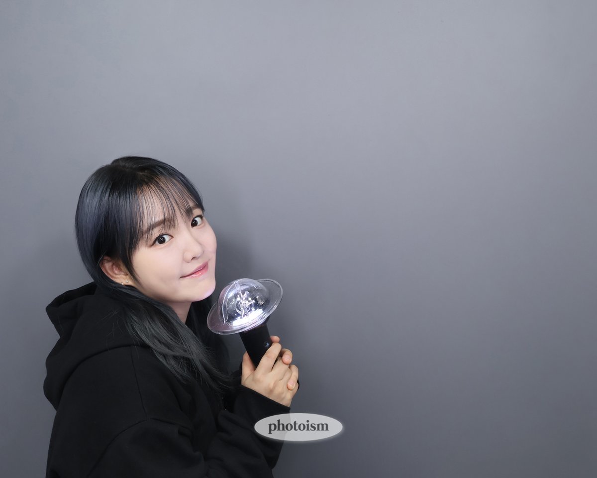 PHOTOISM X 윤하
 ARTIST FRAME OPEN !

예민한 질문일 수도 있지만
평소에 너무 궁금했어요 ….

천국에서 쫓겨난건가요? 아니면
자발적으로 내려온건가요?

∧__∧ ⠀⠀⠀⠀⠀
( ´͈ ᵕ `͈)
ଘ ੭♡੭ ✩‧₊˚➳ 🩵🩵
/ / |

Keep yourself alive at PHOTOISM