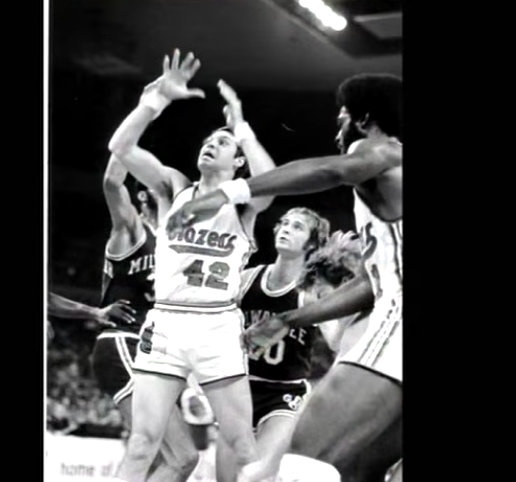 77Blazers's tweet photo. A Heavenly #HBD to @trailblazers great and @usabasketball player #TerryDischinger 

Dischinger, a member of the Famed 1960 @Hoophall @Olympics Basketball team, joined the #Blazers for the last of his 9 year @NBA career as a guiding veteran voice for the young 3rd year team. 

Dischinger, who is the 23rd player to wear a #Portland uniform, averaged 6.1 points and 3 rebounds in 15 minutes of action during the 1972/73 season with the Blazers. Dischinger missed 2 years due to service in the @USArmy but did earn an Engineering Degree while playing for @BoilerBall.

After retiring, Dischinger earned a DDS degree and practiced dentistry in Lake Oswego for nearly 40 years before retiring. Dischinger passed away in 2023 at the age of 82. 

#RipCity #ThisDateinBlazersHistory
