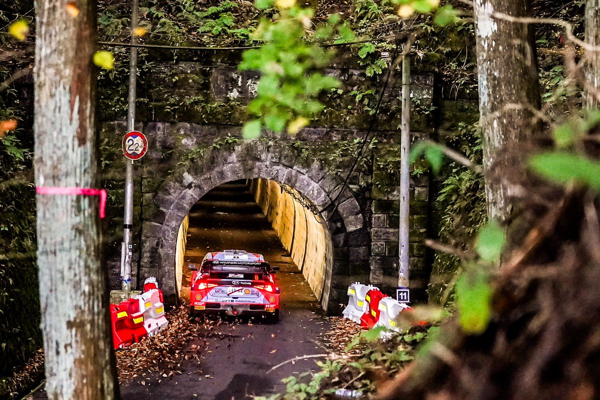 OttTanak's tweet photo. SS6 Inabu/Shitara 2 (19,38 km):
STAGE WIN! 🥇
1️⃣ TÄNAK 12:00.1
2️⃣ Ogier +3.9
3️⃣ Evans +6.7
4️⃣ Katsuta +10.4
5️⃣ Fourmaux +15.3
#WRC #RallyJapan #goOtt https://t.co/2BYD3k5vWY