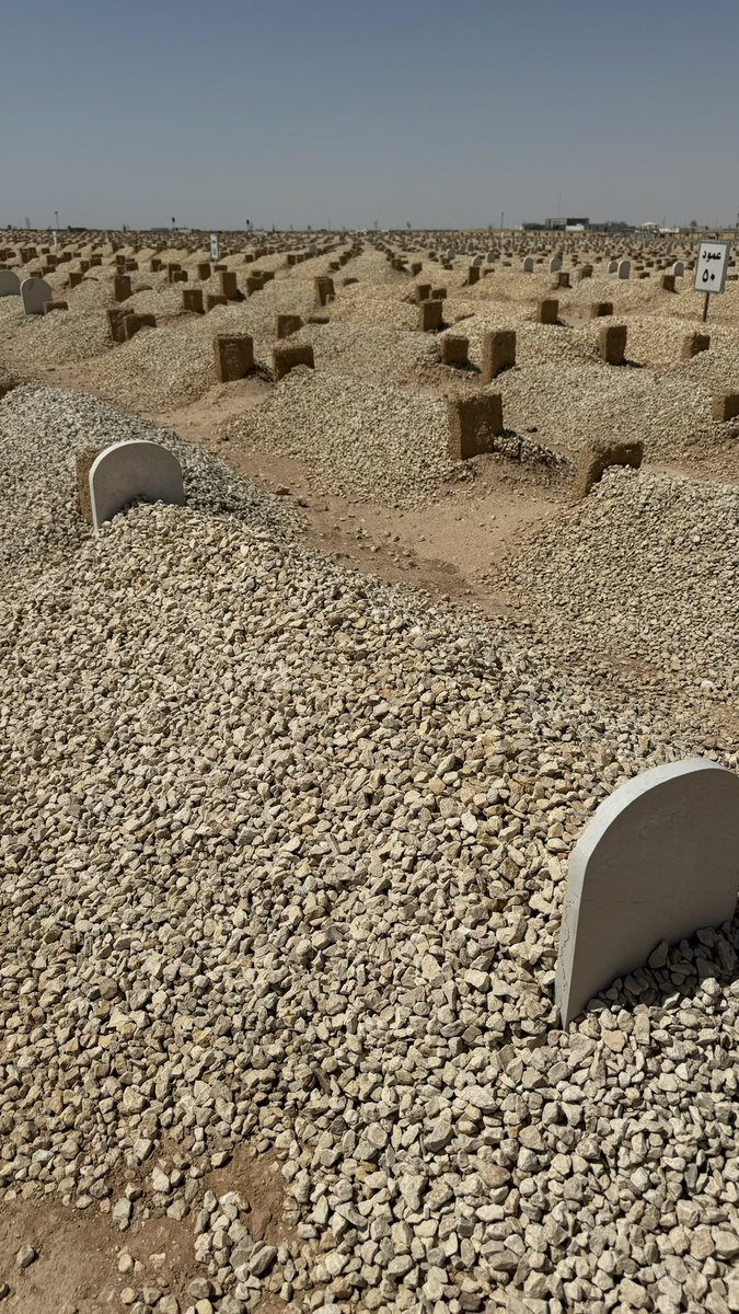 Shalhoub88's tweet photo. اللهم إجعل موتانا يبتسمون فرحاً في جنتك، اللهم إجعل رحيلهم راحةً لهم، اللهم إجعل الجنة دارهم و مستقرهم، اللهم إرحمهم برحمتك التي وسعت كل شيء، اللهم ارحمهم واغفرلهم واجعل قبورهم روضةً من رياض الجنة يارب العالمين.

#عبدالله_الشلهوب
 #يوسف_الشلهوب https://t.co/n2qUj4iDeu