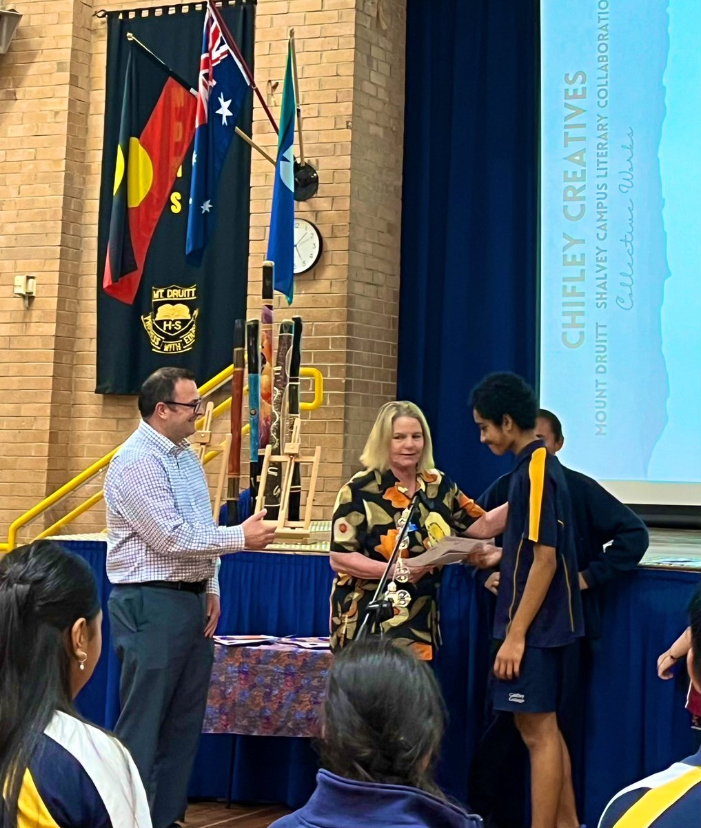 Our students from <a href="/ChifleyCSC/">CC Shalvey Campus</a>  &amp; <a href="/chifley_ccmd/">Mount Druitt Campus</a> were so proud to receive their published works from Principal Linklater and DEL <a href="/Moth_T/">Tom Moth</a> at the end of our Showcase event. 
#mountdruittmagic #lovewhereyoulearn