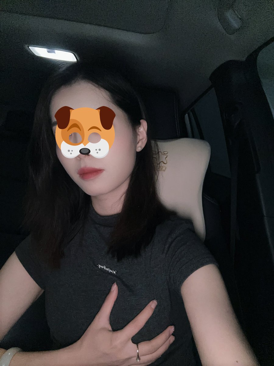 JunYe23325's tweet photo. 去年我的老婆还被她的大学同学和我最好的朋友在我面前狂操着，现在却不让我提绿帽癖了，那我只能狠狠出卖你了#绿帽#社死 https://t.co/DQetgZDxUm
