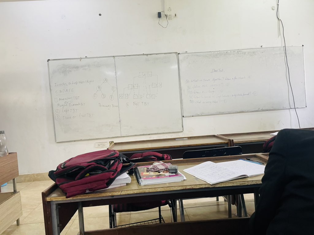 amrit_xrajput's tweet image. 📱 Just solved the GFG Problem of the Day during lecture on my phone! 🚀 💻 #GFG #POTD #CodingOnTheGo #LearningTogether