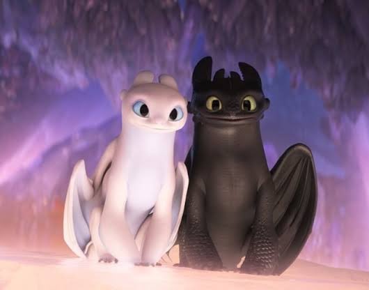 เพลิงนวลอาจจะต้องรอภาค2ถึงได้ไปแคส ส่วนเขี้ยวกุดติดเวิร์ลทัวร์อยู่ค่ะ😔