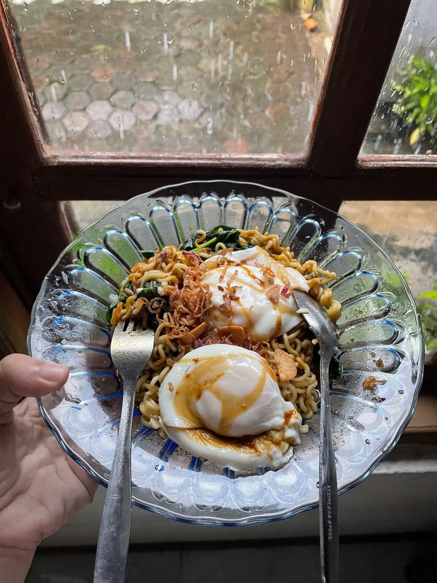 maluv_mw's tweet photo. Met makan siang https://t.co/2kcqiqjiFs