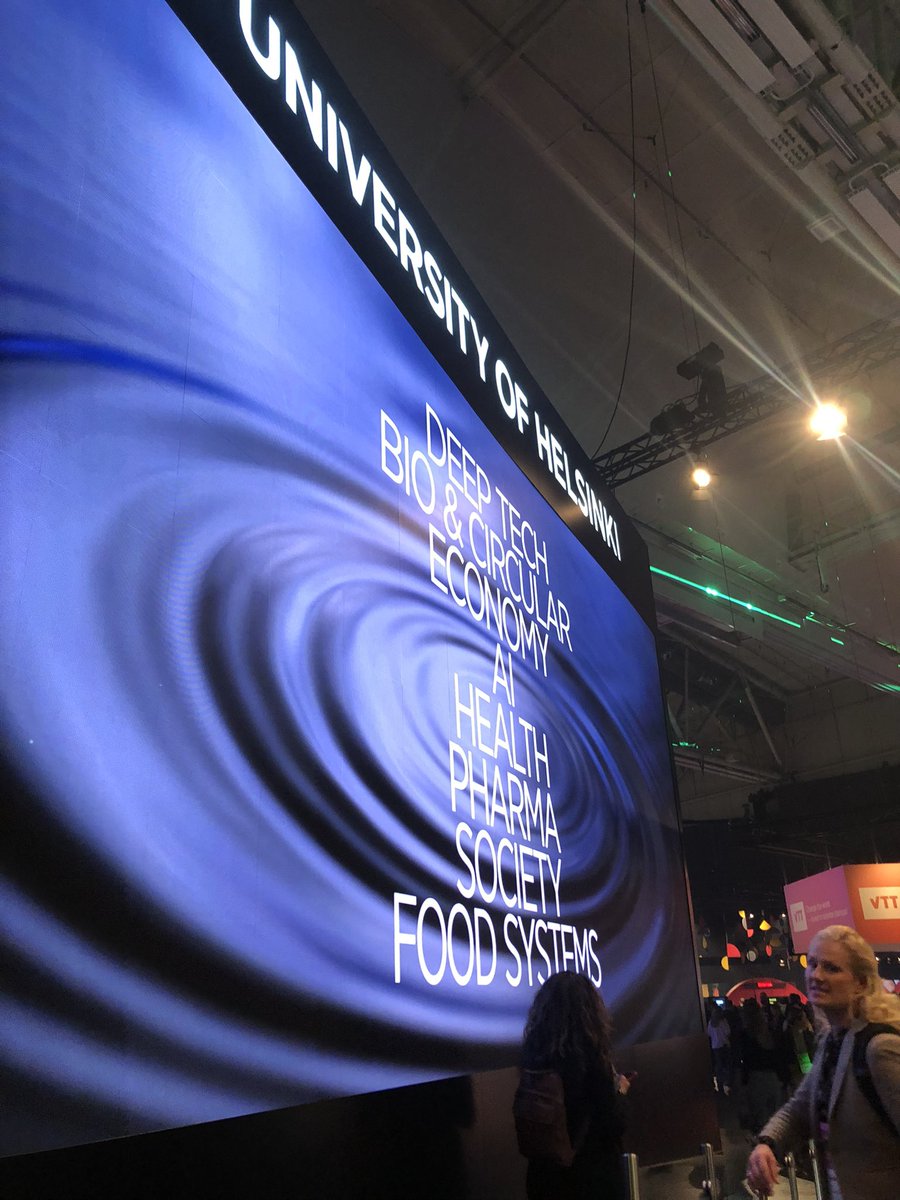 Tiede on pop - poliitikoillekin!💯
HY esitteli <a href="/SlushHQ/">Slush</a> tieteeseen perustuvia ratkaisuja mm syöpään &amp;kestävyyskysymyksiin ja tiimimme etsivät sijoittajia. Samalla kerroimme päättäjille T&amp;K-toiminnastamme. Hienoa miten suurta kiinnostus päättäjien taholta on. 1/3