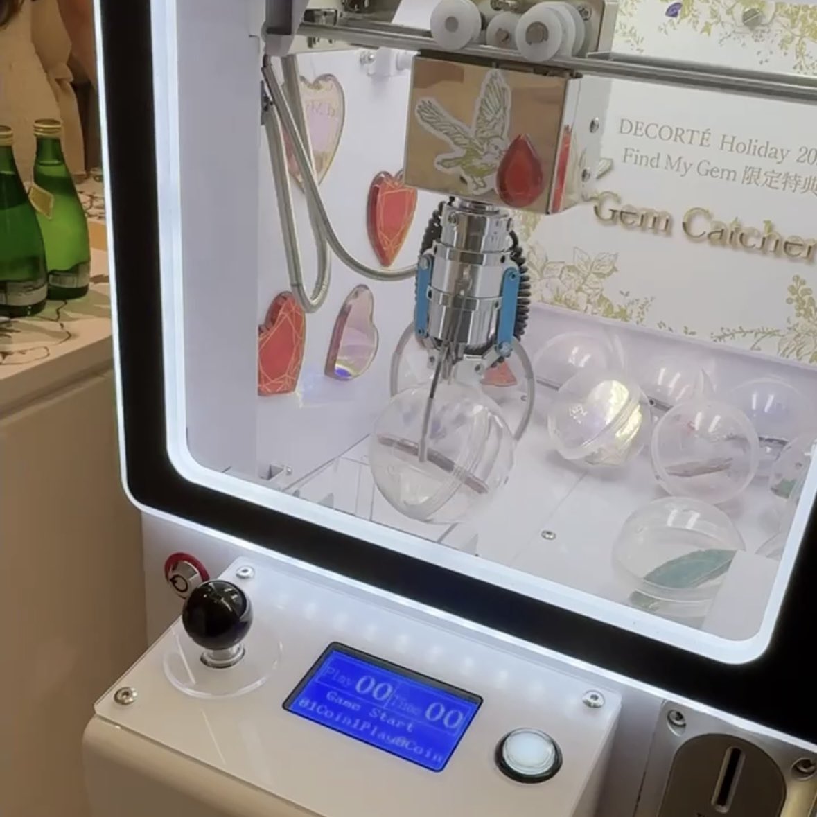 ちなみにサンプルが当たるUFOキャッチャーは、ほぼ確実に取れるくらい簡単です🥹✨ ◼️開催場所 渋谷スクランブルスクエア  ショップ＆レストラン６F＋Ｑ（プラスク）ビューティー内 コスメデコルテ ◼️期間 11/21〜11/27