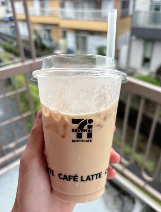 コーヒーとスイーツが大好き最近は涼しくなってきましたが、コーヒーが大好きですね
