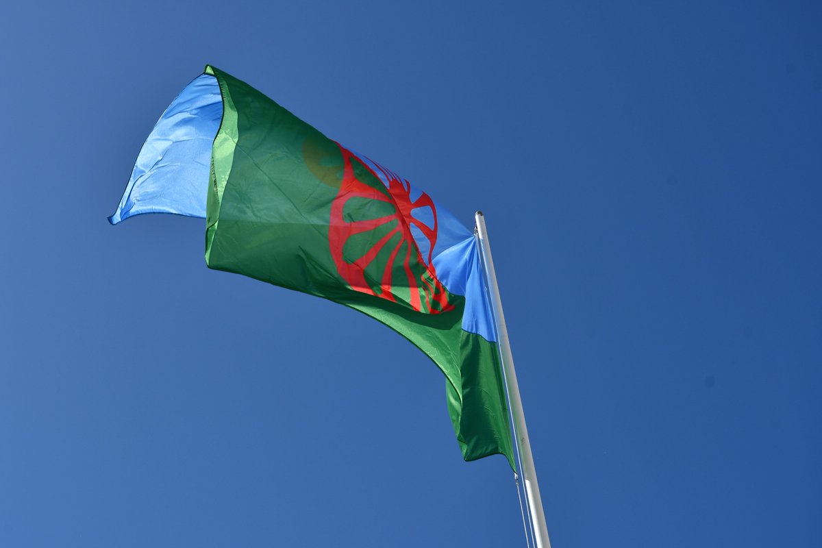 InstitutoRomano's tweet photo. 🔵#EFEMÉRIDE ¡¡Feliz día de los gitanos y gitanas de Andalucía!!

🔴Hoy, 22 de noviembre, se conmemora la llegada de los primeros gitanos a la región.

🟢Fue en el año 1462 a la provincia de Jaén. https://t.co/gpKRokxK0f