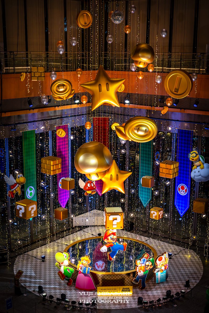 Yuji_48's tweet photo. 東京丸ビルに現れたスーパーマリオイルミネーション🍄🌟 https://t.co/96U1E7Fiem