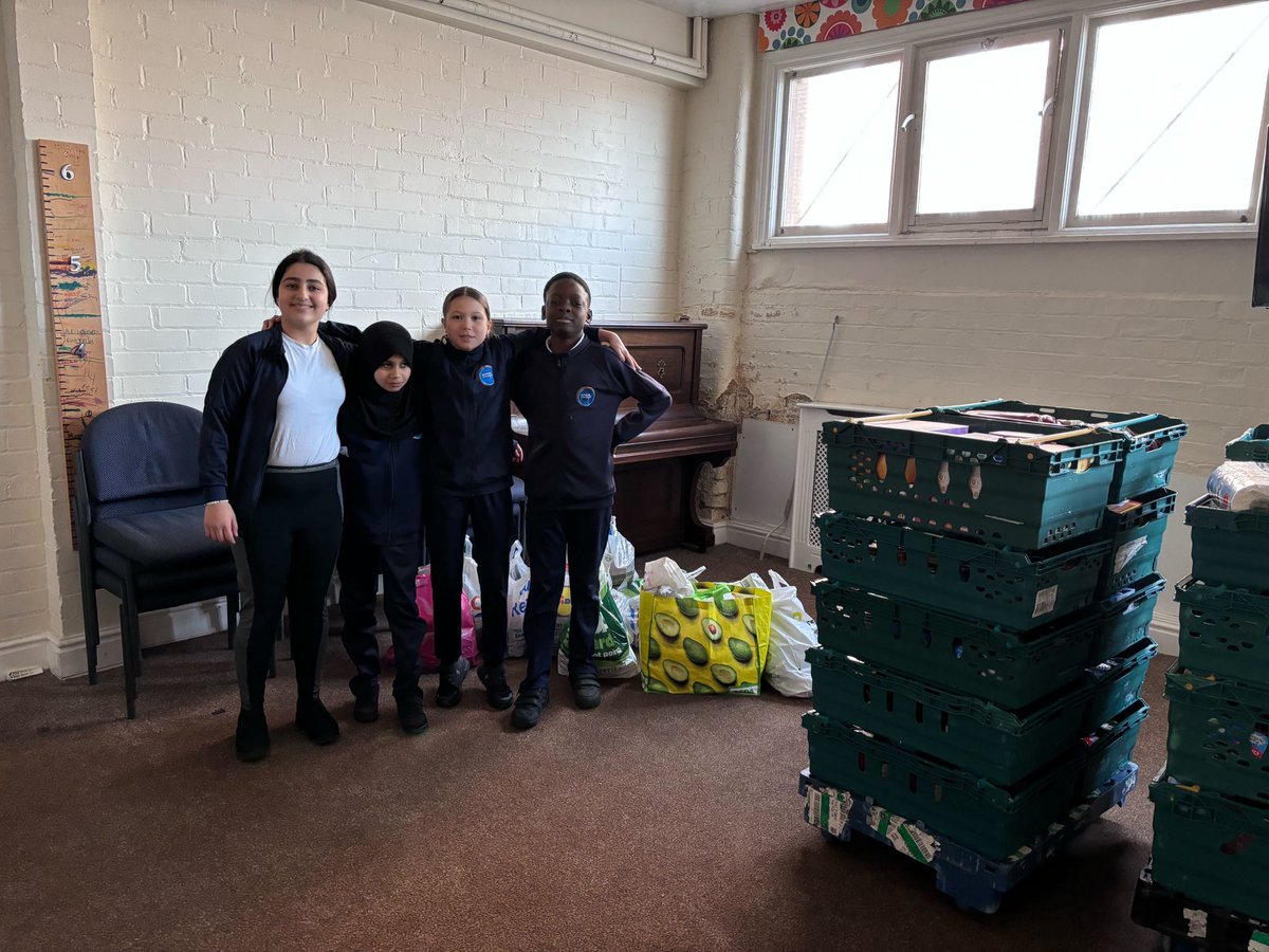 Heygreen Primary (@hgprimary) on Twitter photo Thank you to our school community for donating food at harvest time. Yesterday, our pupil leadership team took it to the food bank at Frontline Church! 💚⭐️🌈 <a href="/RainbowEduMAT/">Rainbow Education MAT</a> Thank you to our school community for donating food at harvest time. Yesterday, our pupil leadership team took it to the food bank at Frontline Church! 💚⭐️🌈 <a href="/RainbowEduMAT/">Rainbow Education MAT</a>