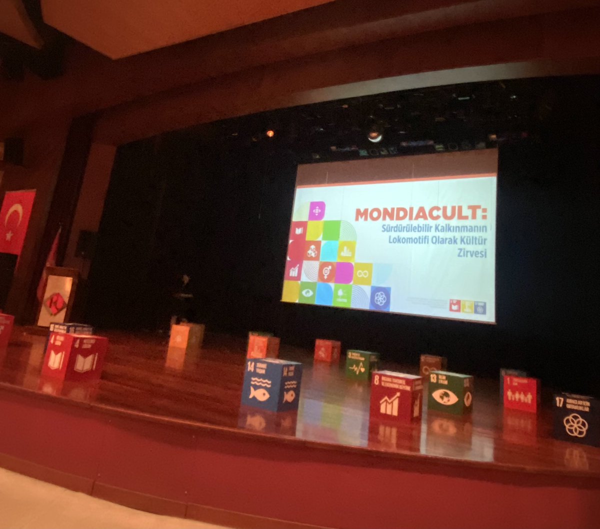 Sürdürülebilirlik kapsamında çok güzel işlere imza atacak olacak (<a href="/IKUedu/">İstanbul Kültür Üniversitesi</a> ) İstanbul Kültür Üniversitesi Sürdürülebilir Kalkınma Merkezi (SÜRKAM) ve Unesco işbirliği ile (<a href="/UNESCOTR/">UNESCO Türkiye</a> <a href="/Unescoturkey/">Unesco turkey</a>) çok verimli bir toplantıya başladık. Emeklerinize sağlık <a href="/BTiftikcigil/">Burcu Yavuz Tiftikçigil</a>